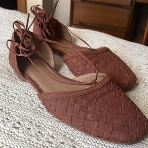 The Celina Lace-Up Flat in Woven Nubuck - 9.5W - Warm Umber
